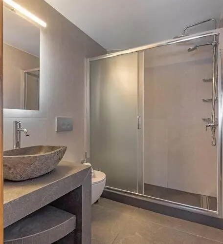 Margaritis Luxury Medieval House Appartamento *