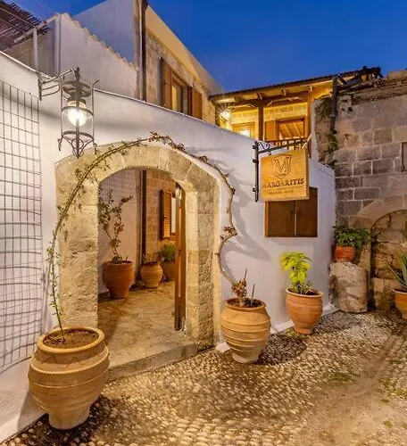 Margaritis Luxury Medieval House Appartamento *